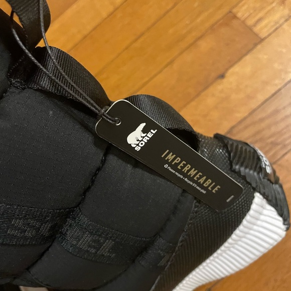 Sorel Winter Boots - Picture 6 of 7